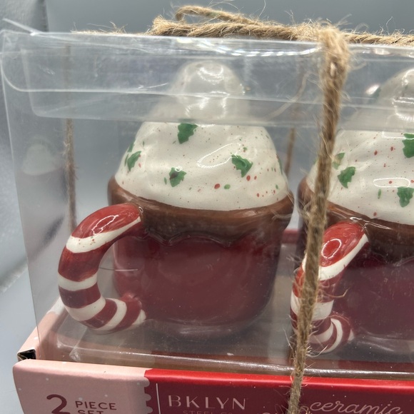 BKLYN Steel Co Hot Cocoa Cup Salt And Pepper Set Christmas Holiday Winter NEW - Picture 6 of 6